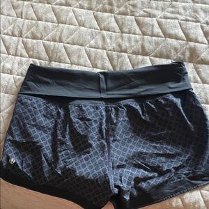 lululemon athletica Navy Patterned Women's Shorts